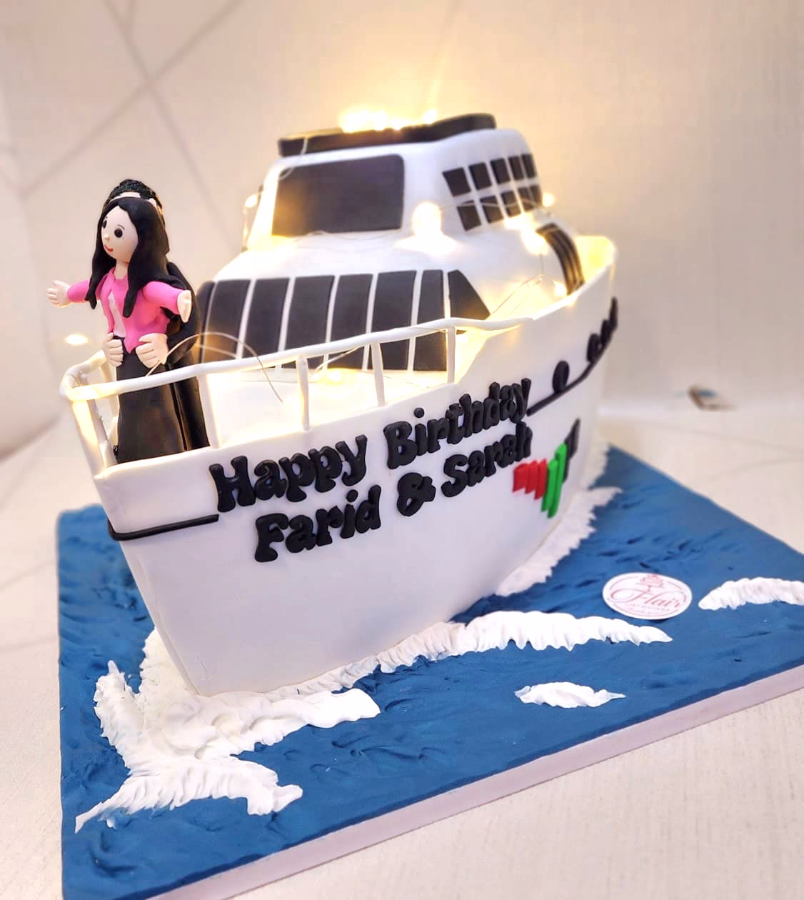 Alternative view of 3D Titanic Cake