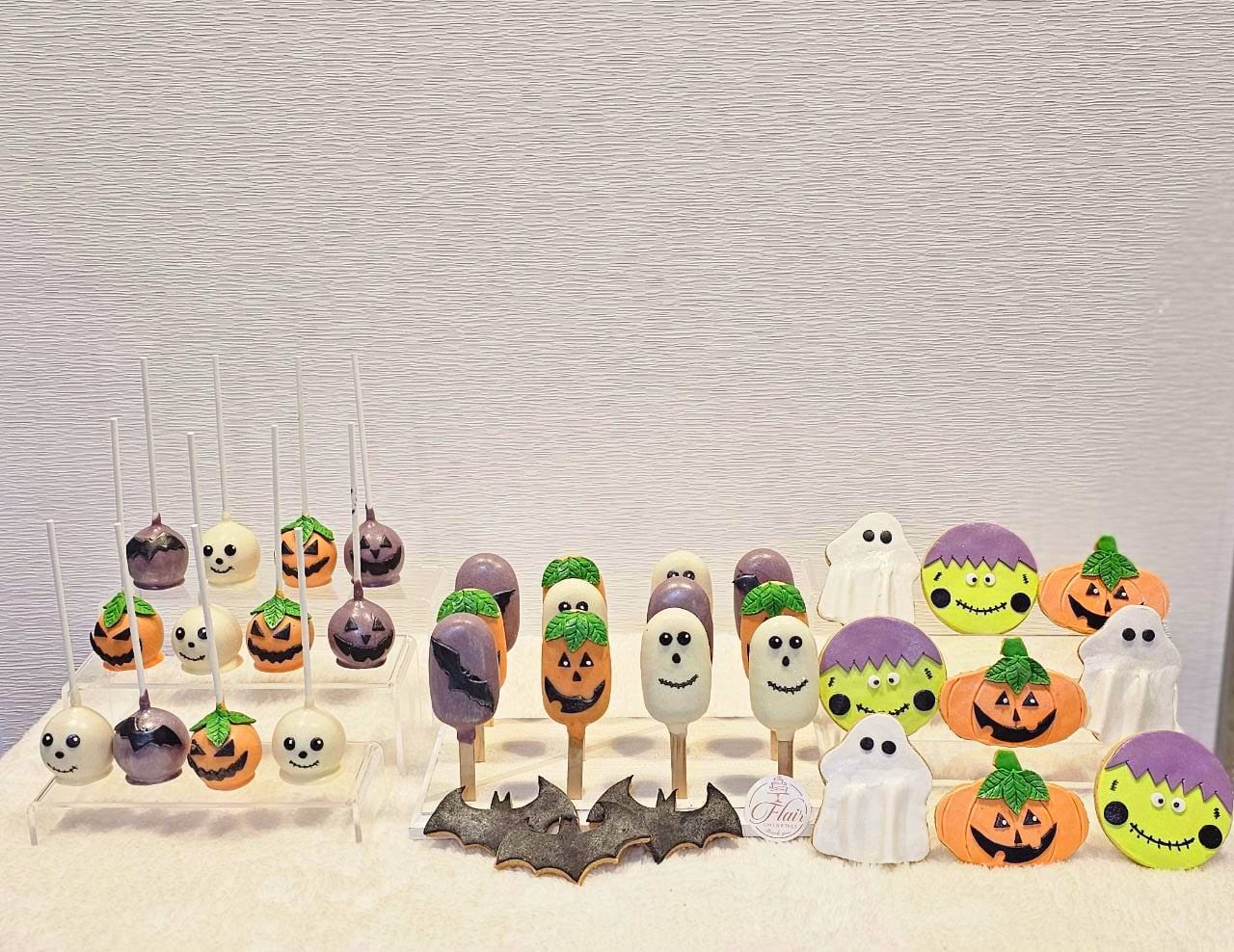 Halloween Cake Pops or Cakesicles