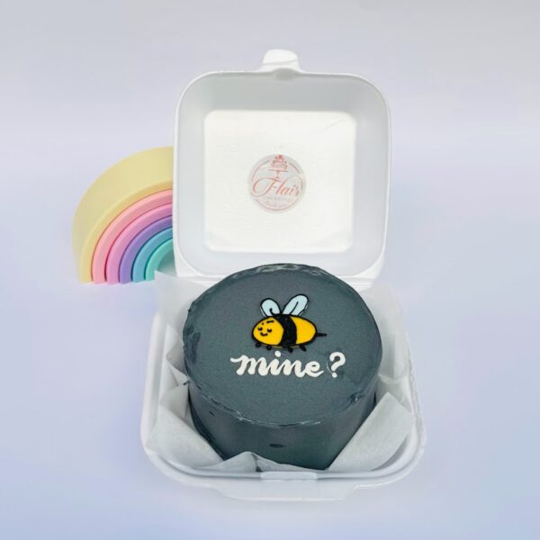 Bento Cake - Bee Mine