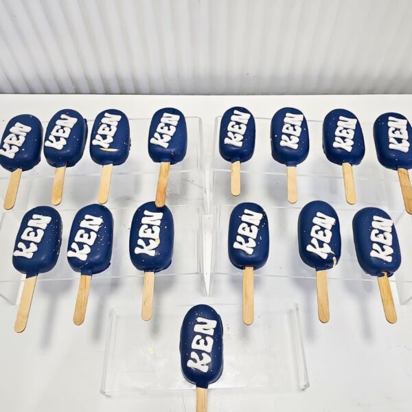 Ken & Barbie Cakesicles