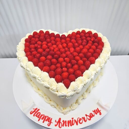 Vintage Raspberry Heart Cake